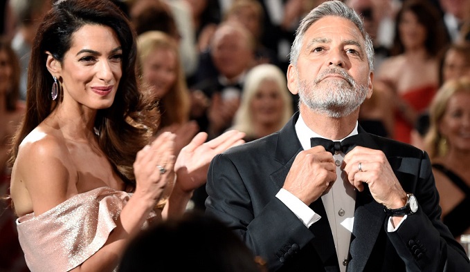 ¿Por que George Clooney donó 1 millon de dolares a sus amigos?