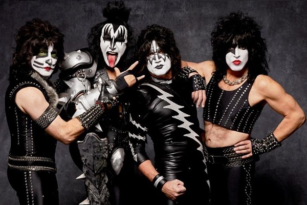 Despus de 45 aos de carrera Kiss anunci su retiro