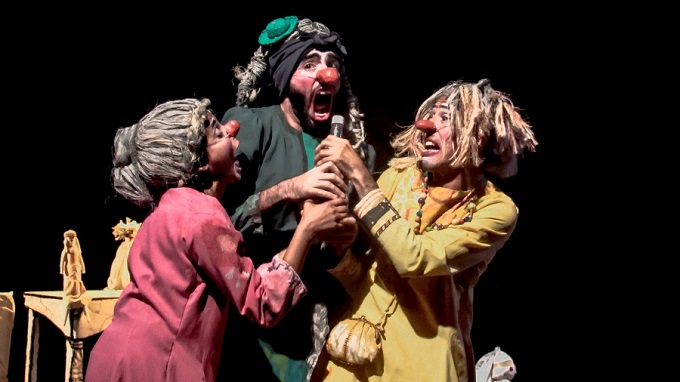Teatro a la gorra: festival internacional de clown Rojo