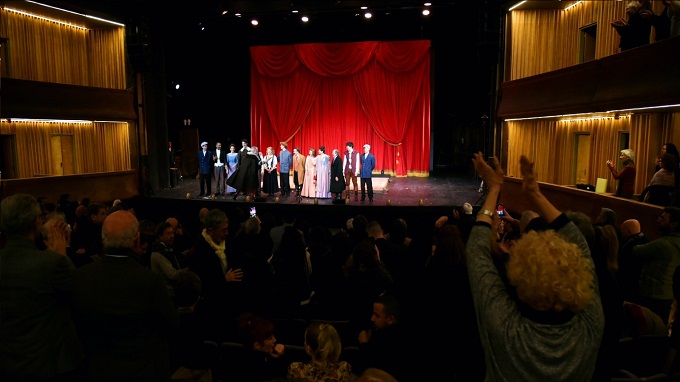 ¡El Teatro Alvear reabre con la obra "Edmond"!