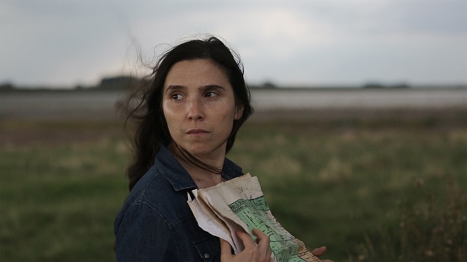 La película argentina "Trenque Lauquen" arrasa en el extranjero